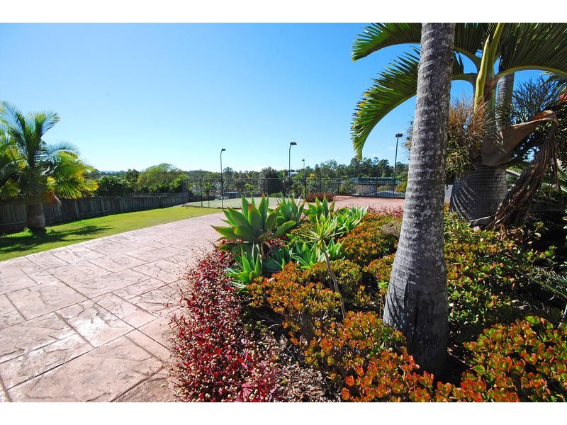64 Pine County Place, Bellbowrie QLD 4070